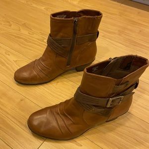 Earth Odyssey Almond Brown Booties